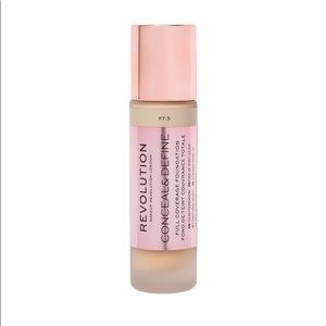 Makeup Revolution London Full Cover Foundation and Concealer F7.5